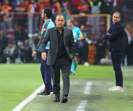 İç Saha Şampiyonu