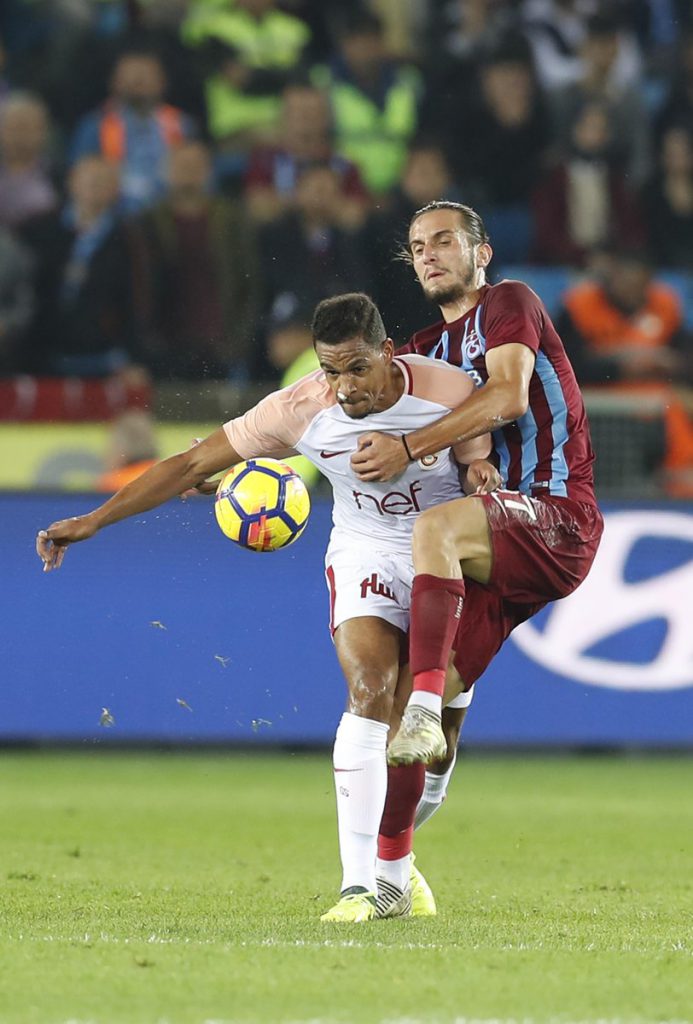 Ferdando maç sonu verdiği röportajında aslında "Galatasaray'ın yalnızlığı" ile ilgili isyanını dile getirdi.