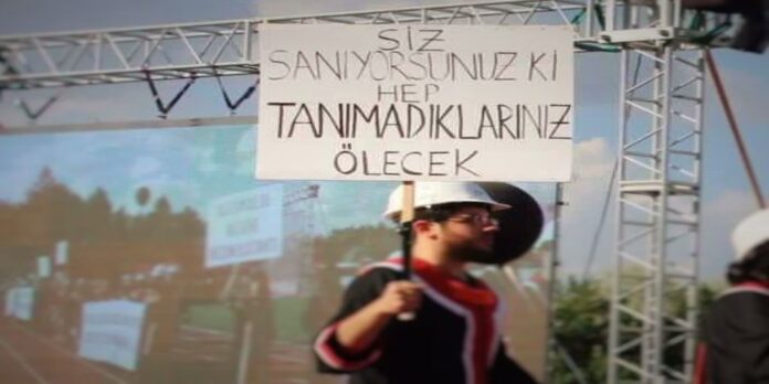 Siz Sanıyorsunuz Ki Hep Tanımadıklarınız Ölecek!